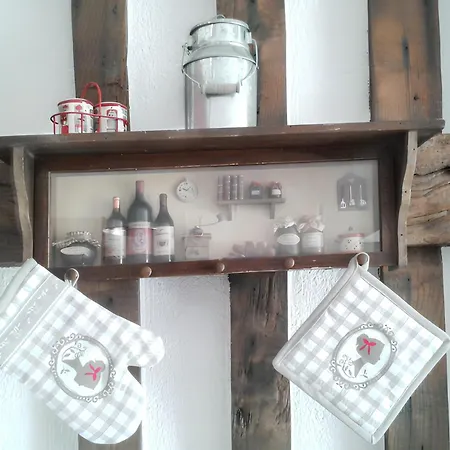 Maison Charmante A Avec Piscine Partagee