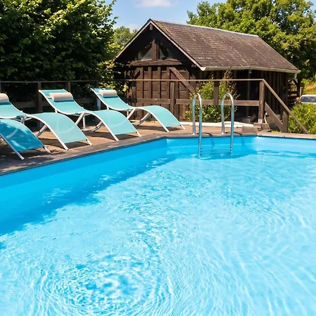 Maison Charmante à Avec Piscine Partagée Сasa de vacaciones *