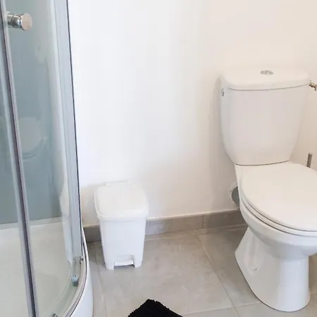 펜션 Maison Charmante A Avec Piscine Partagee
