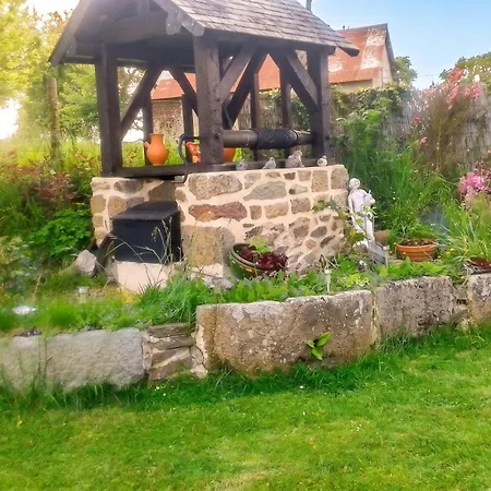 Сasa de vacaciones Maison Charmante à Avec Piscine Partagée *