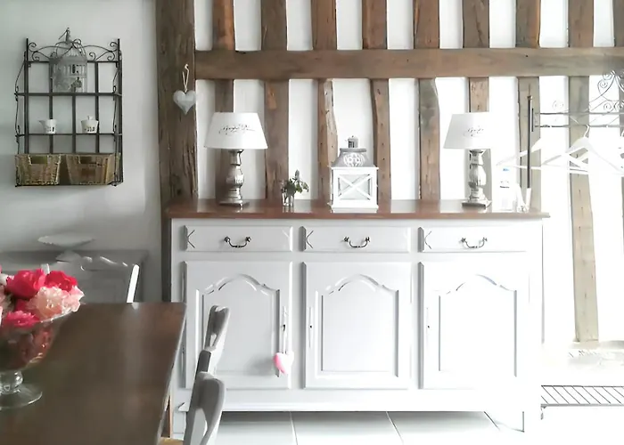 Semesterbostad Maison Charmante A Avec Piscine Partagee *